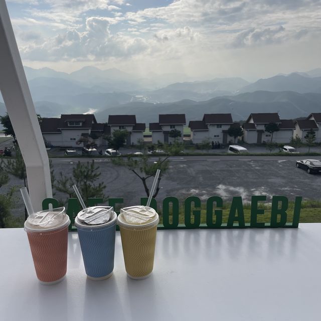 산 정상에서 즐기는 커피 한잔 단양 도깨비카페