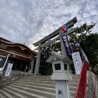 沖繩之靈：波上宮的神秘旅程🌺