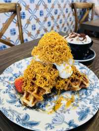 充滿葡萄牙風格藍白色Cafe