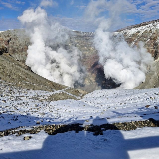 Roaring Mount Aso kumamoto