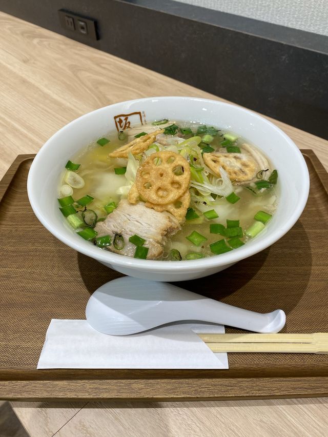 羽田空港でラーメンを食す