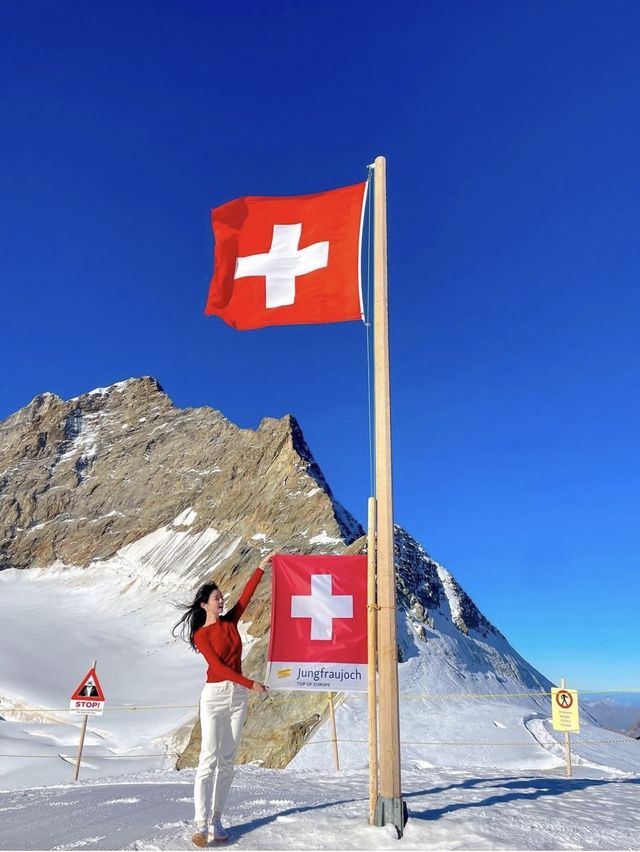 3대가 덕을 쌓아야만 만날 수 있는 파란 하늘🏔️🇨🇭