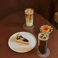首爾Kitte Cafe：舒適明亮，受歡迎的下午茶聚會地點