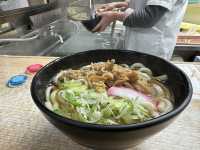 福岡・小倉。クッキングパパにも登場『かしわうどん ぷらっとぴっと7・8番ホーム』   