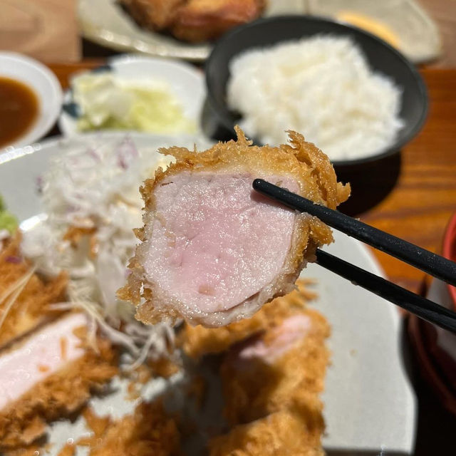 狎鴎亭ロデオ 激うま トンカツ - コンバン -
