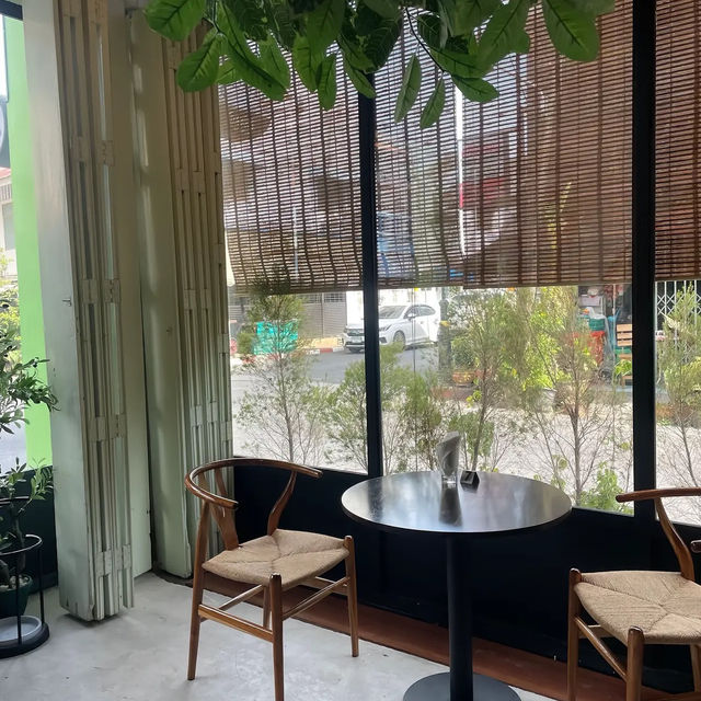 Virung Coffee & Bar | คาเฟ่ย่านเมืองเก่าสงขลา