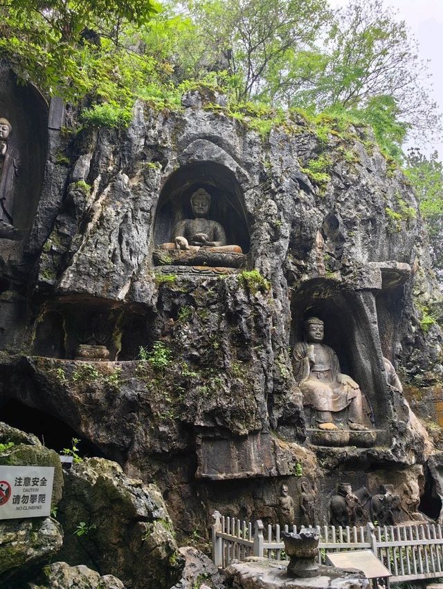 The Majestic LingYin Temple 