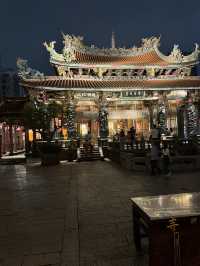 타이베이 시먼딩 야경 밤분위기가 멋진곳!! 홍마오청 용산사