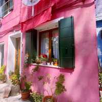 去威尼斯～必遊彩色島Burano