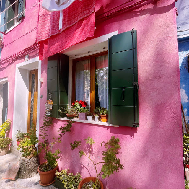 去威尼斯～必遊彩色島Burano