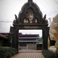วัดสระกำแพงใหญ่ จ.ศรีษะเกษ