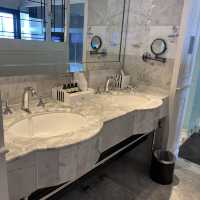 BANGKOK MUST STAY 5 STAR HOTEL -AKARA HOTEL 