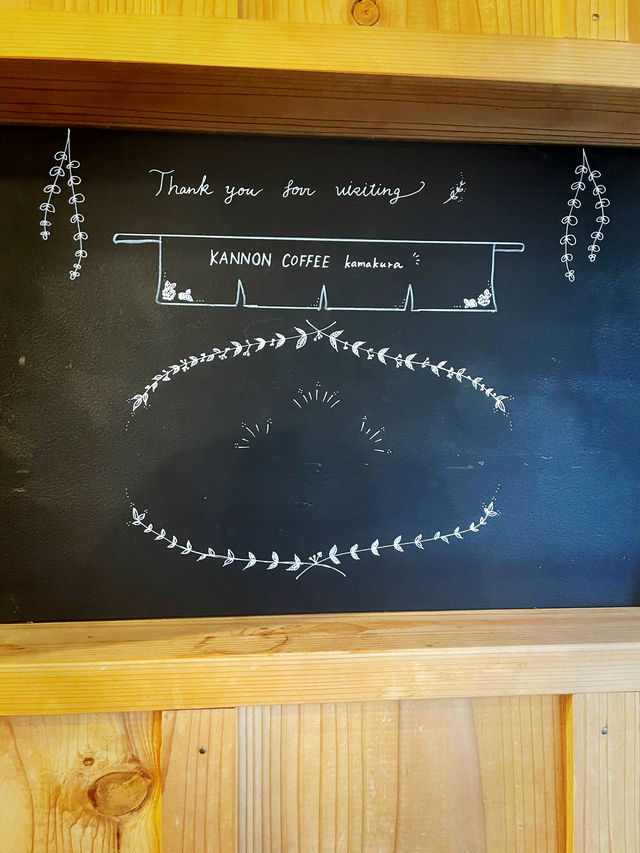 【神奈川県/鎌倉　大仏ビスケット付きクレープと大人のカフェモカが美味しいオシャレなカフェ☕️】
