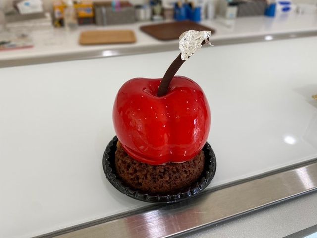 【福岡カフェ】演出が美しすぎるケーキがおいしくてたまらない