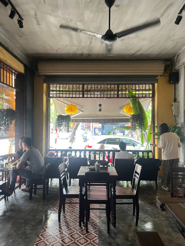 ⸝⸝ʚ̴̶̷̆ˬʚ̴̶̷̆⸝⸝❤︎ 다낭 웃띠크 카페 Út Tịch café