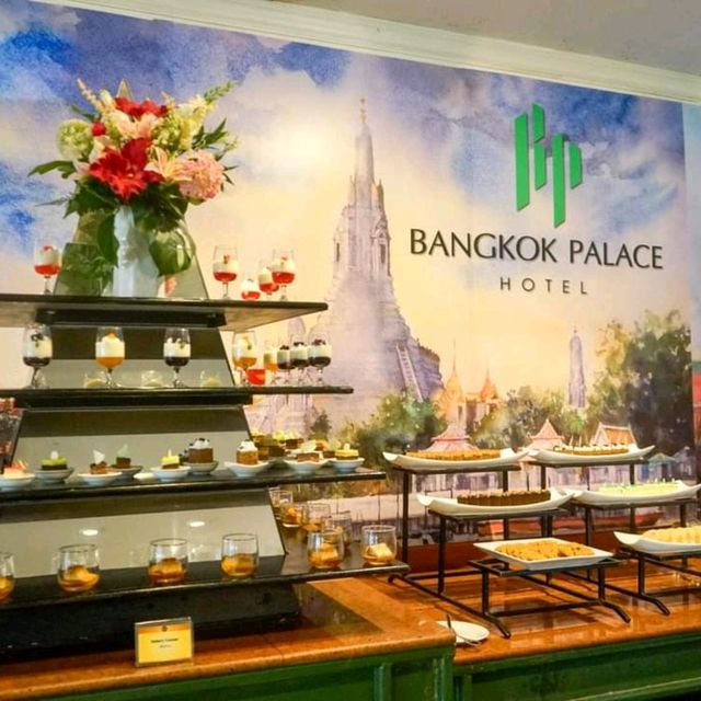 พามาทานบุฟเฟ่ต์อาหารนานาชาติ