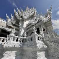 You’ll only find these uniquely colored temples in Chiang Rai