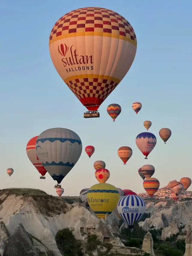 Everywhere you look, there are earthen caves and hot air balloons—this is the incredible Turkey!