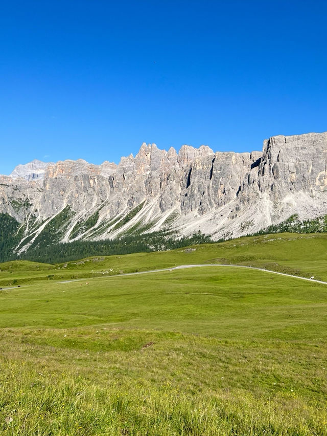 Dolomites Giau Pass 