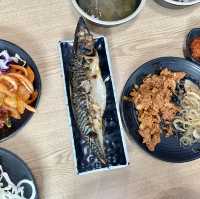 생선구이 정식 가격으로 한식 뷔페까지 먹을 수 있는 김포 현지인 맛집 ‘화덕 품은 고등어’