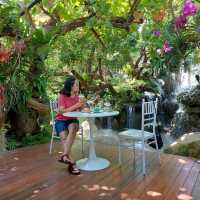 จะดื่มกาแฟ จะทานอาหาร ก็มา T(h)ree Mountain Cafe'