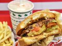 【アメリカ・サンフランシスコ】カリフォルニアで外せないハンバーガー🍔