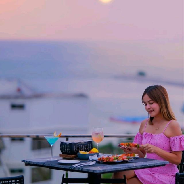 ที่พักริมทะเล ใกล้หาดบ้านอำเภอ
