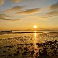 "Captivating Sunsets: A Visit to Penang Beach by the Bridge"