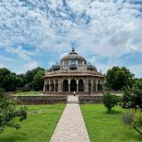 Mughal Majesty: Discovering the Beauty of Humayun's Tomb