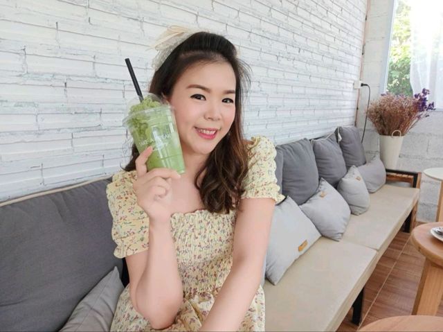 TAKE A BREAK : Cafe &Bakery