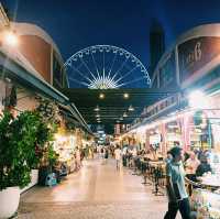 泰國曼谷地標性夜市景點:河濱碼頭夜市，絕美摩天輪，各種美食，拍照📸打卡吃飯逛街絕佳之地