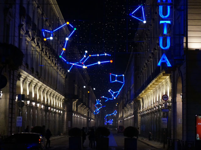 【イタリア・トリノ】きらめくクリスマスイルミネーション