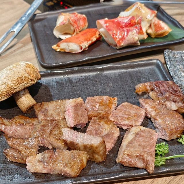 孫太太嚴選超市火鍋桃園店 ，帝王蟹&A5和牛自由