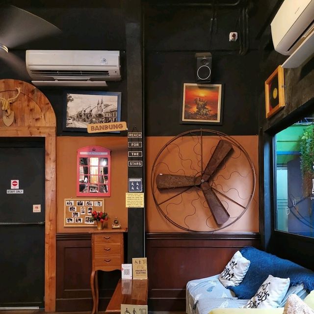 Nice cafe