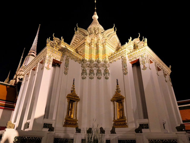 Wat Pho at Night