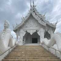 วัดห้วยปลากั้ง • เชียงราย