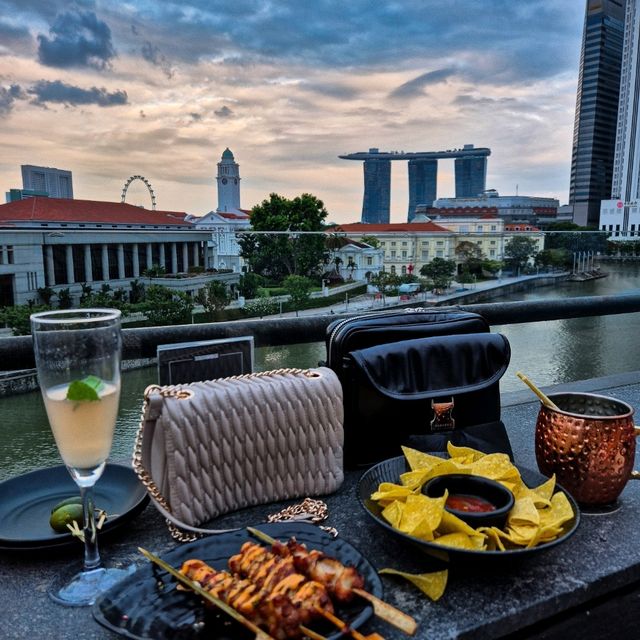 Rooftop Bar at Boat Quay with MBS View