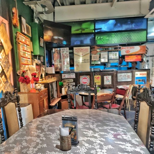 🇲🇾 Kedai Kopi Jalan Ampas: A Hidden Gem for Retro Vibe