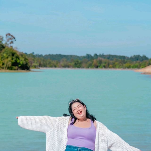 อ่างเก็บน้ำสายศร สีมรกต 
