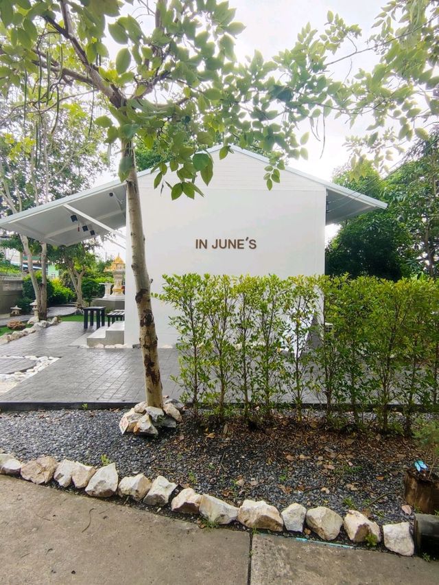 In June's Cafe พิกัดคาเฟ่บางบัวทอง นนทบุรี In June's Cafe พิกัดคาเฟ่บางบัวทอง นนทบุรี