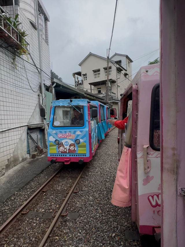 Wulai Scenic Train: A Tranquil Journey Through Lush Mountains and Stunning Landscapes