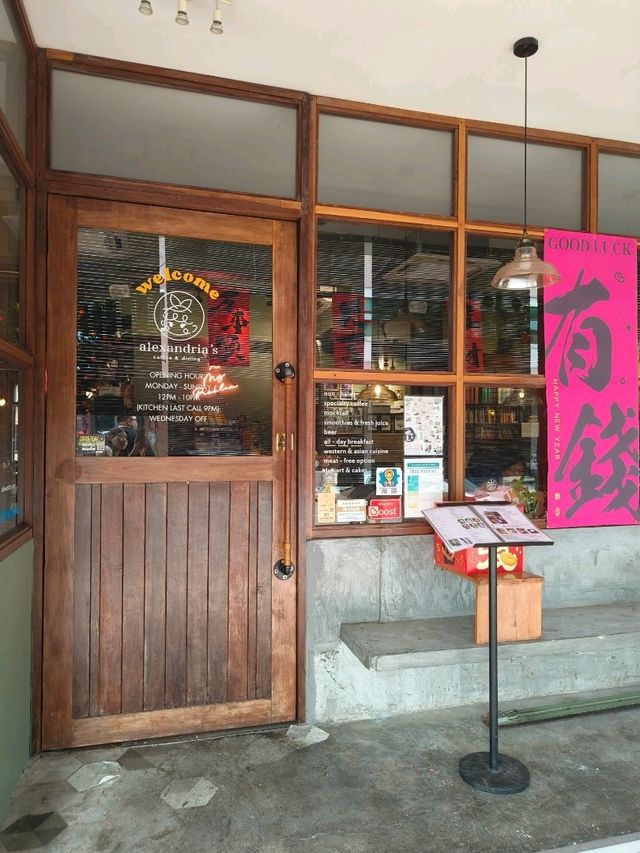 Charming Corners and Comfort Food