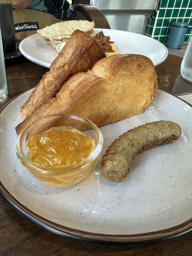 清邁特色cafe ☕️嘆芝士煙肉厚切牛油多士🥪
