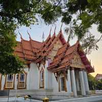 ไหว้พระ ขอพรพระแก้ว ที่ วัดศรีอุบล