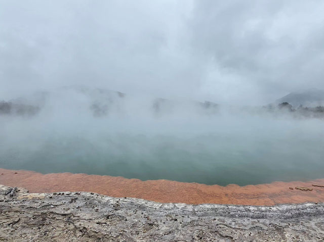 新西蘭｜Wai-O-Tapu 地熱溫泉館♨️