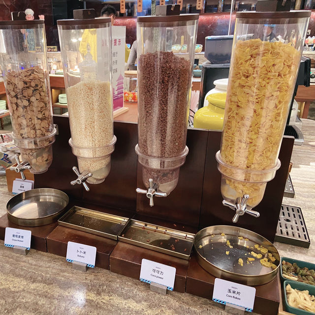 西安美居酒店早餐豐盛多樣！