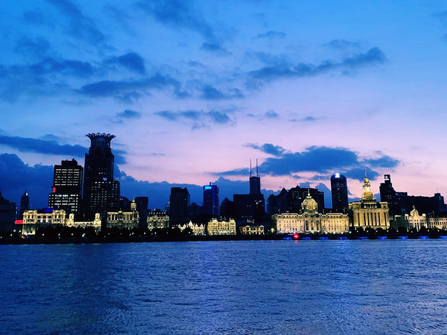 🇨🇳:上海 黄浦江を眺めるロマンチックな散策路🌆🚶‍♀️