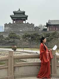 A Journey Through Time: Immersive Warring States Robe Experience at Congtai Park
