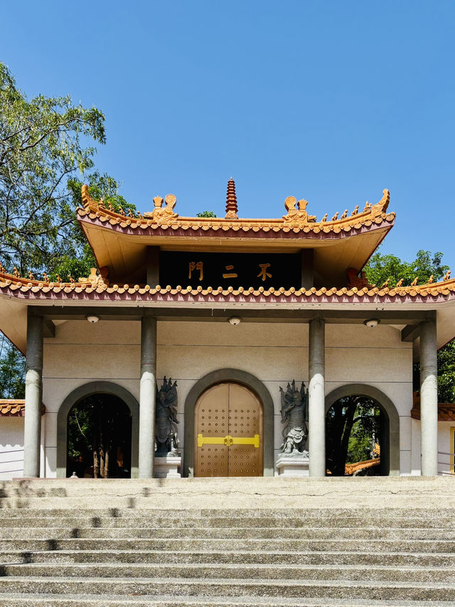🙏✨ 探索千佛山菩提寺：靈性之旅的心靈聖地！