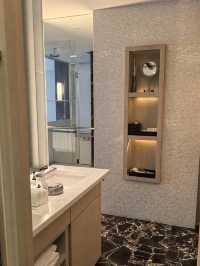 A Sleek Urban Retreat at Grand Hyatt Guangzhou